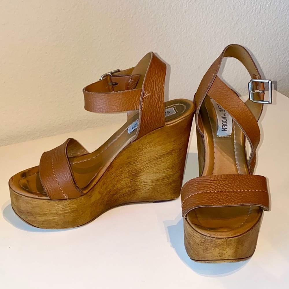 Steve Madden wooden wedges size 5